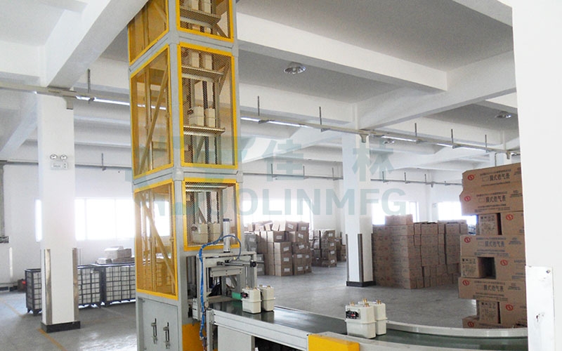 Continuous vertical lifter